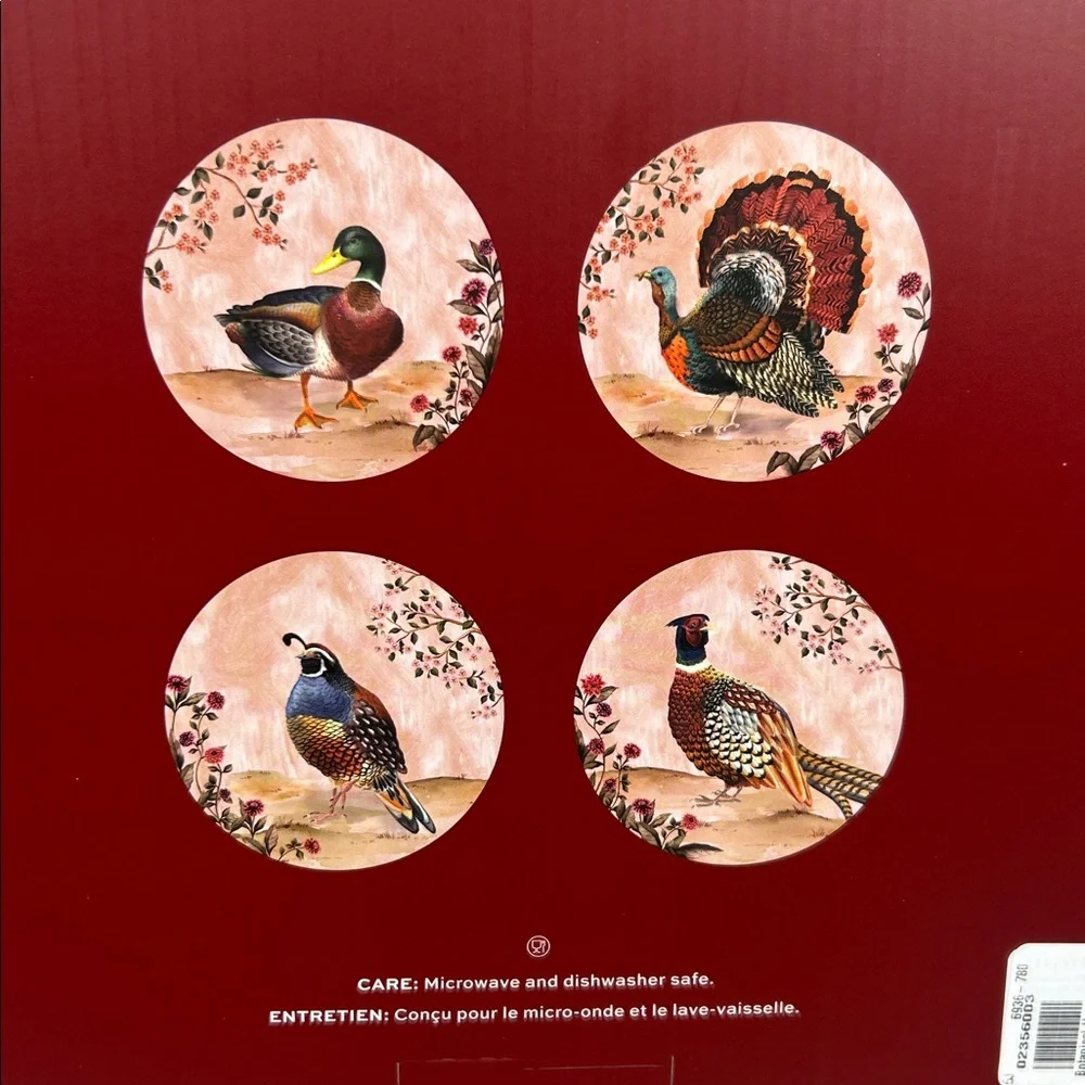 Pottery Barn Botanical Harvest Four Dinner Plates 10.75